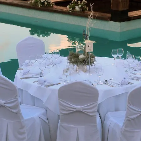 Kazarma Hotel Kalývia Fylaktís