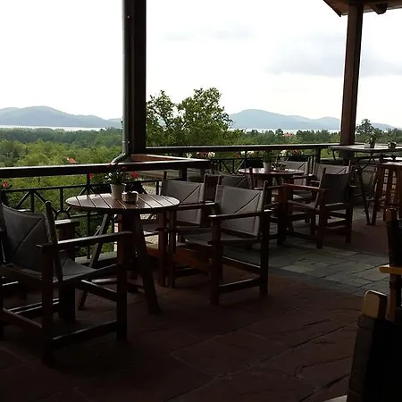 Kazarma Kalývia Fylaktís