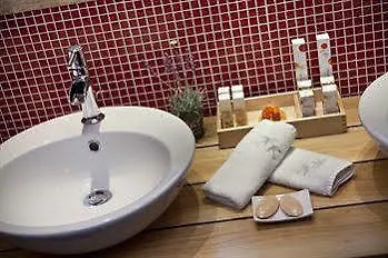 Kazarma Hotel Kalývia Fylaktís